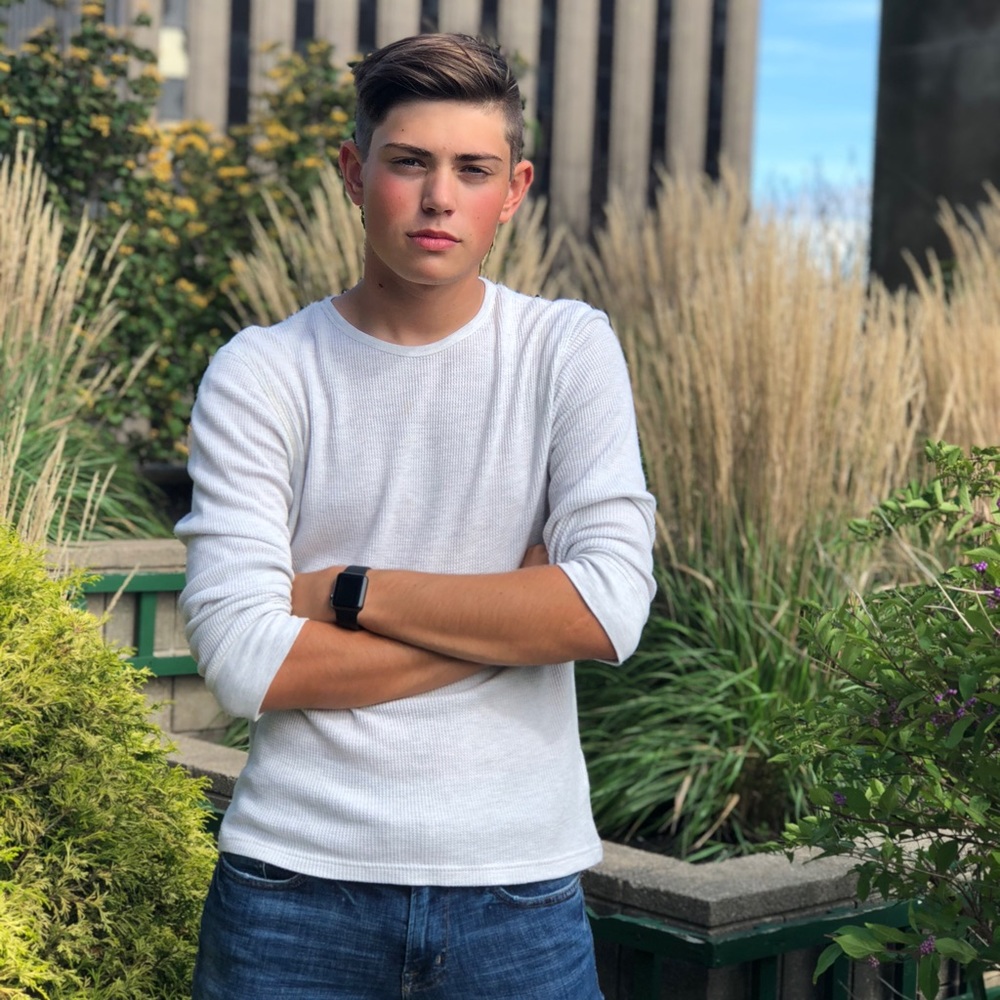 Meet your Posher, Dylan